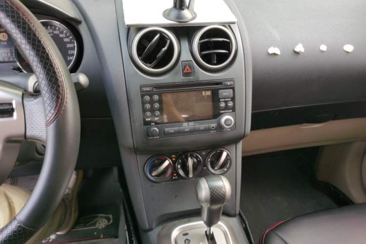 Used Nissan Qashqai 2012 2.0 XL Fire CVT 2WD Audio And AC Panel