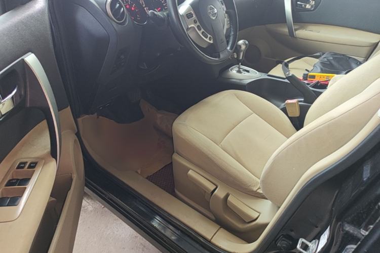 Used Nissan Qashqai 2012 2.0 XL Fire CVT 2WD Driver Seat