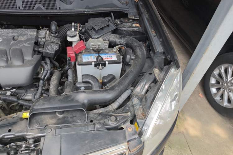 Used Nissan Qashqai 2012 2.0 XL Fire CVT 2WD Engine Bay Left