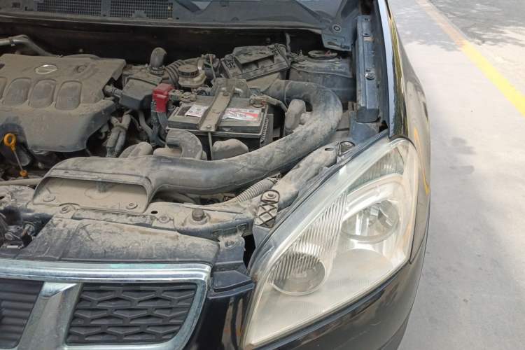 Used Nissan Qashqai 2012 2.0 XL Fire CVT 2WD Engine Bay Left