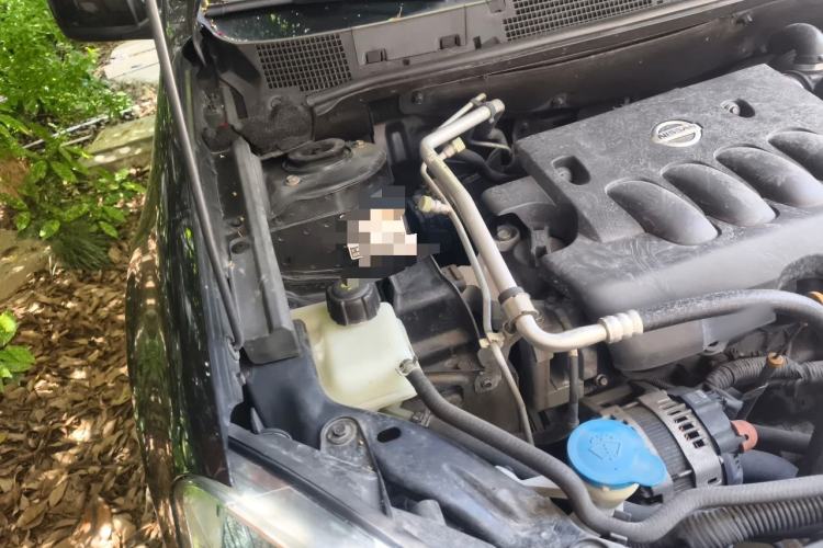 Used Nissan Qashqai 2012 2.0 XL Fire 6MT 2WD Engine Bay Right