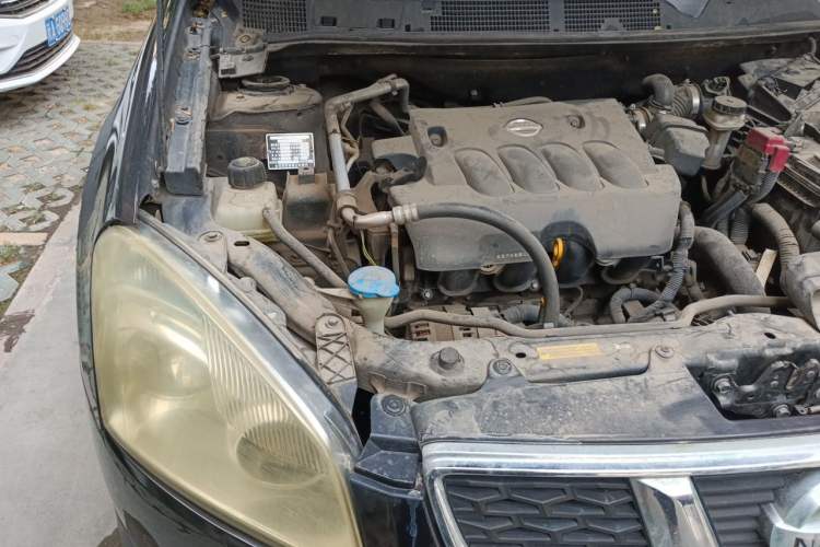 Used Nissan Qashqai 2012 2.0 XL Fire CVT 2WD Engine Bay Right