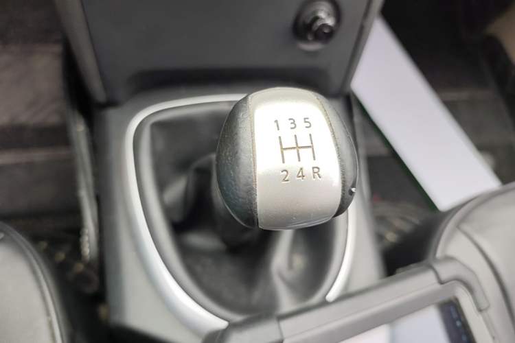 Used Nissan Qashqai 2012 1.6XE Wind 5MT 2WD Gear Lever