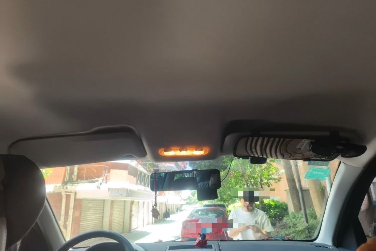 Used Nissan Qashqai 2012 2.0 XL Fire 6MT 2WD Headliner
