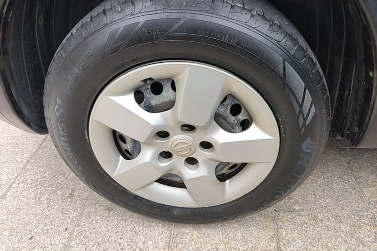Used Nissan Qashqai 2012 1.6XE Wind 5MT 2WD Left Front Wheel Hub