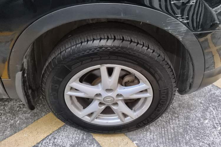 Used Nissan Qashqai 2012 2.0 XL Fire CVT 2WD Right Front Wheel Hub