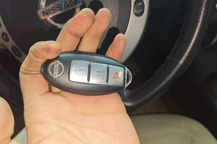 Used Nissan Qashqai 2012 2.0 XL Fire CVT 2WD Vehicle Key