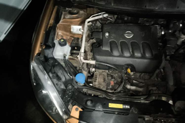 Used Nissan Qashqai 2012 2.0 XV LE CVT 2WD Engine Bay Right