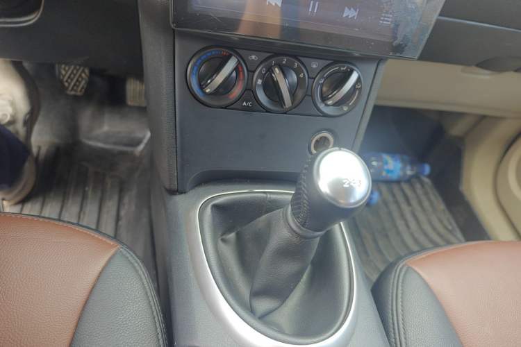 Used Nissan Qashqai 2012 2.0 XL Fire 6MT 2WD Gear Lever