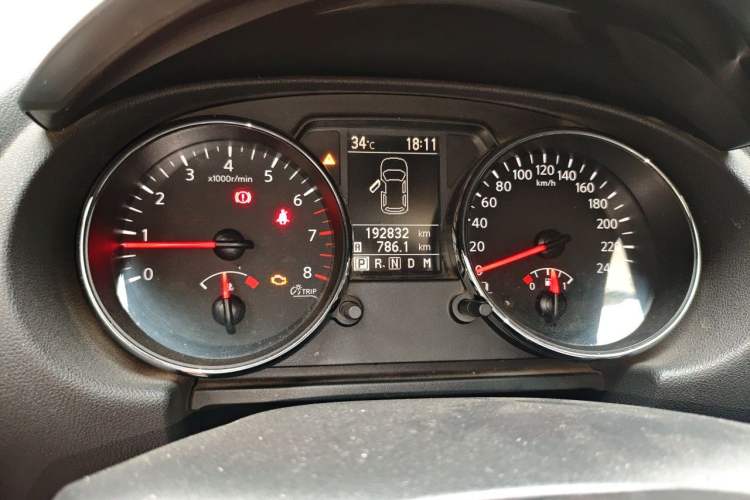 Used Nissan Qashqai 2012 2.0 XV LE CVT 2WD Odometer Close Up