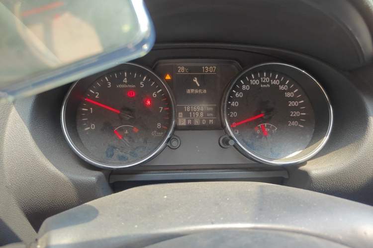 Used Nissan Qashqai 2012 2.0 XV LE CVT 2WD Odometer Close Up