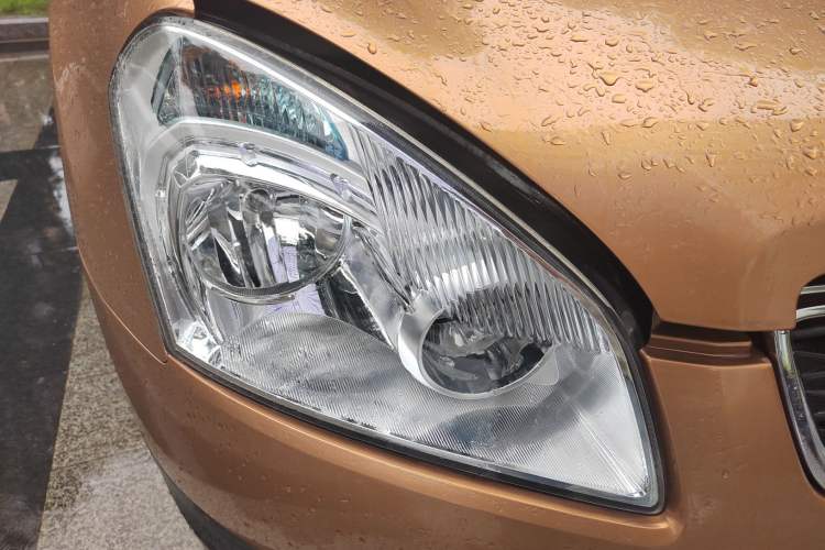Used Nissan Qashqai 2012 2.0 XV LE CVT 2WD Right Front Headlight
