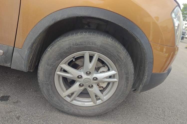 Used Nissan Qashqai 2012 2.0 XL Fire 6MT 2WD Right Front Wheel Hub