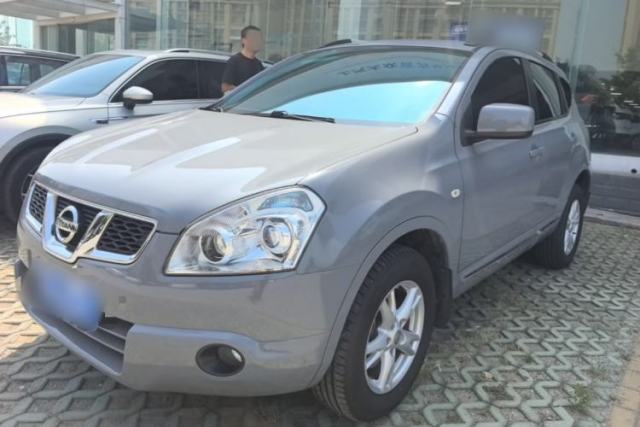 Ojetý Nissan Qashqai 2012 2.0 XL Fire CVT 2WD