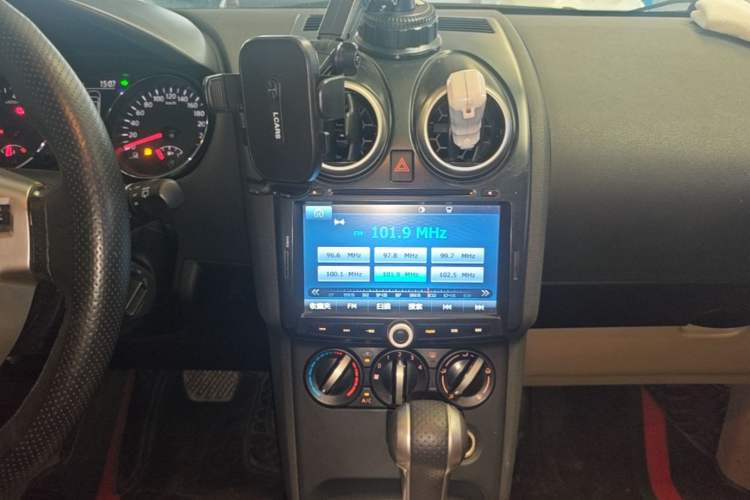Used Nissan Qashqai 2012 2.0 XL Fire CVT 2WD Audio And AC Panel