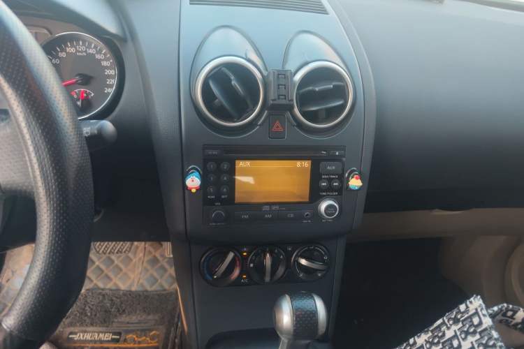 Used Nissan Qashqai 2012 2.0 XL Fire CVT 2WD Audio And AC Panel