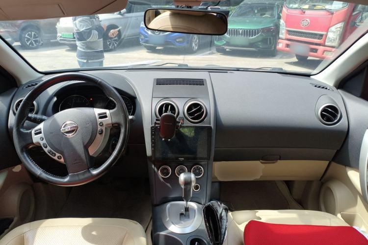 Used Nissan Qashqai 2012 2.0 XV LE CVT 2WD Center Console