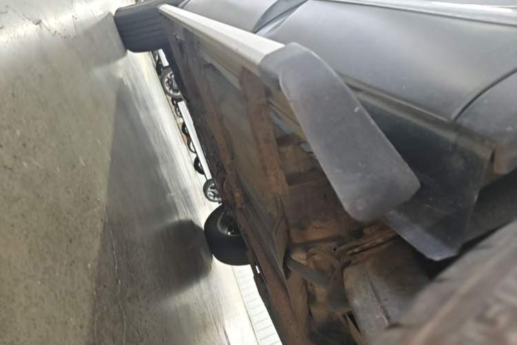 Used Nissan Qashqai 2012 2.0 XL Fire CVT 2WD Chassis Rear Left