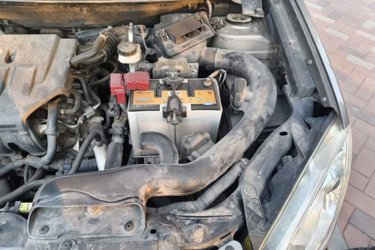 Used Nissan Qashqai 2012 1.6XE Wind 5MT 2WD Engine Bay Left