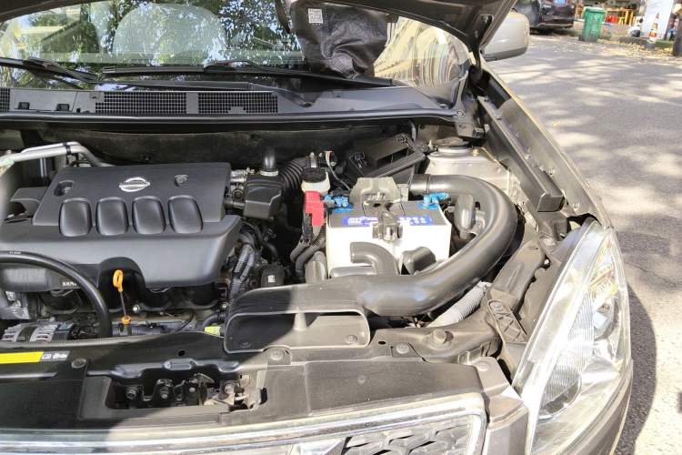 Used Nissan Qashqai 2012 2.0 XL Fire CVT 2WD Engine Bay Left