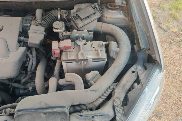 Used Nissan Qashqai 2012 2.0 XL Fire CVT 2WD Engine Bay Left