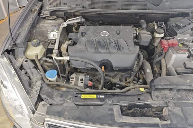 Used Nissan Qashqai 2012 2.0 XL Fire CVT 2WD Engine Bay Right