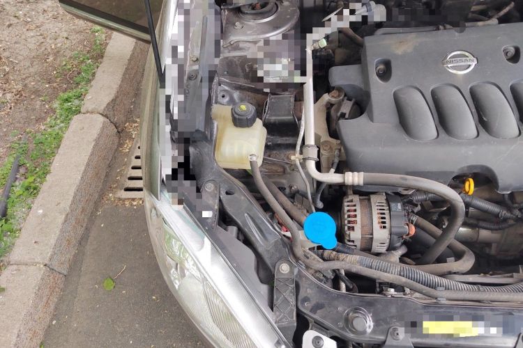 Used Nissan Qashqai 2012 2.0 XL Fire 6MT 2WD Engine Bay Right