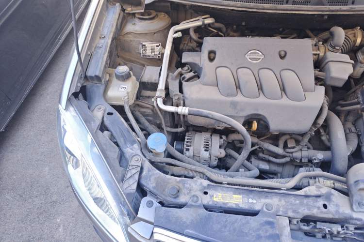 Used Nissan Qashqai 2012 2.0 XL Fire CVT 2WD Engine Bay Right
