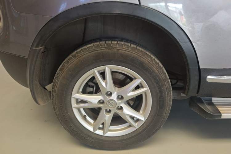 Used Nissan Qashqai 2012 2.0 XL Fire CVT 2WD Exterior 5