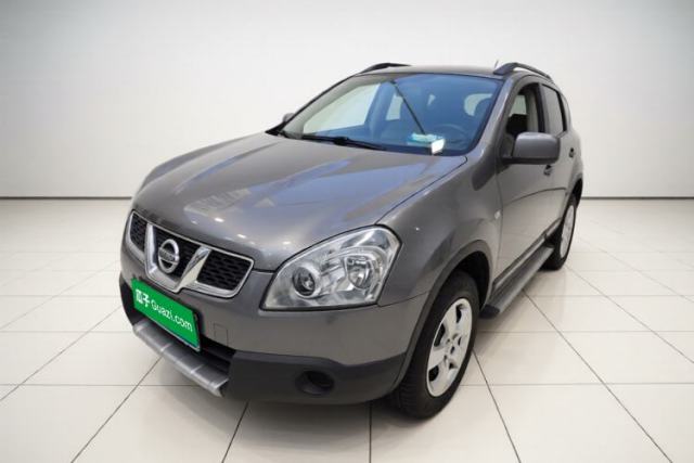 Ojetý Nissan Qashqai 2012 1.6XE Wind 5MT 2WD