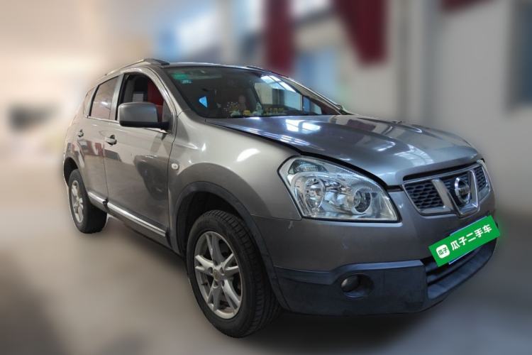 Used Nissan Qashqai 2012 2.0 XL Fire CVT 2WD Front Right 45 Deg
