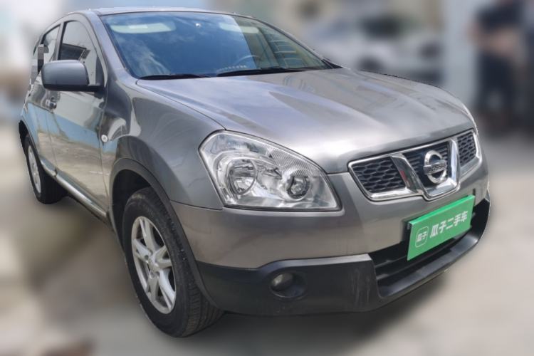 Used Nissan Qashqai 2012 2.0 XL Fire 6MT 2WD Front Right 45 Deg