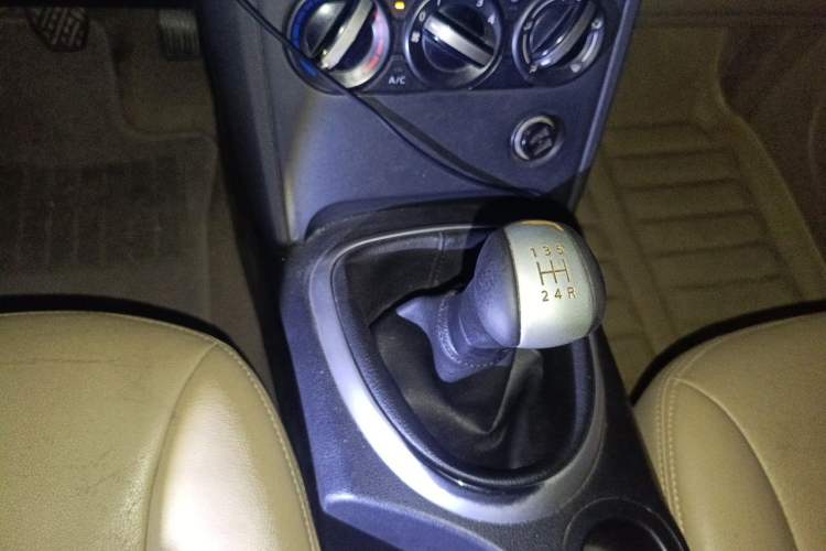 Used Nissan Qashqai 2012 1.6XE Wind 5MT 2WD Gear Lever