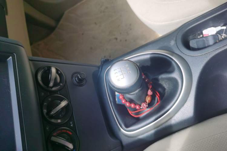 Used Nissan Qashqai 2012 2.0 XL Fire 6MT 2WD Gear Lever