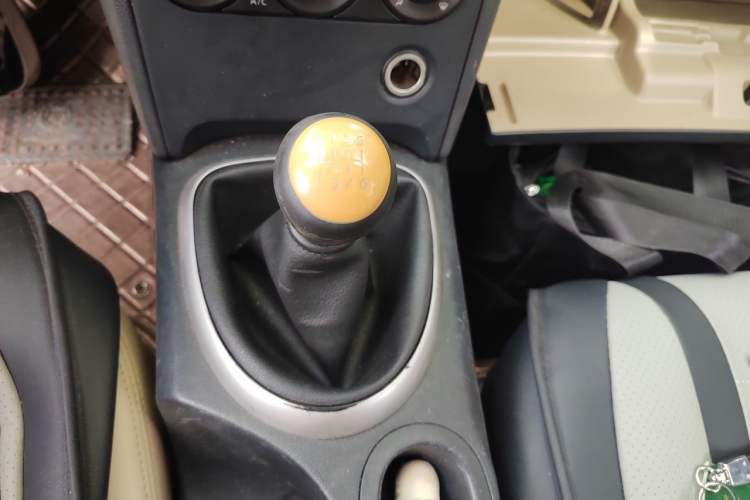 Used Nissan Qashqai 2012 2.0 XL Fire 6MT 2WD Gear Lever