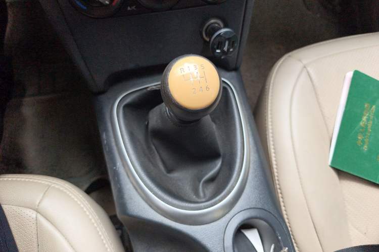 Used Nissan Qashqai 2012 2.0 XL Fire 6MT 2WD Gear Lever