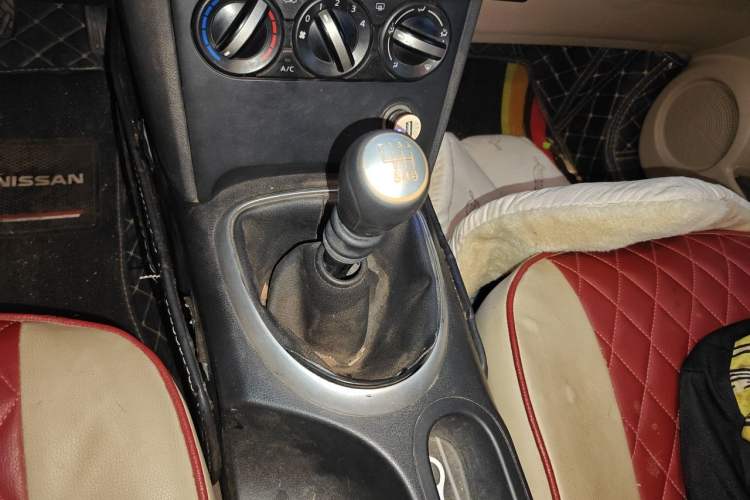 Used Nissan Qashqai 2012 2.0 XL Fire 6MT 2WD Gear Lever