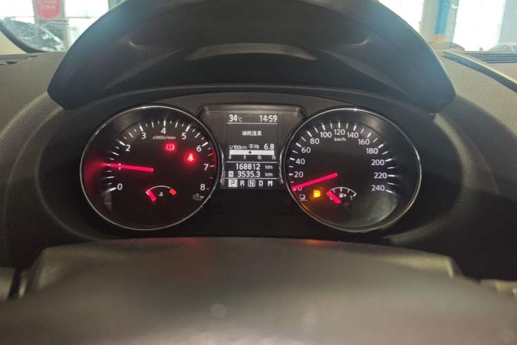Used Nissan Qashqai 2012 2.0 XL Fire CVT 2WD Instrument Cluster