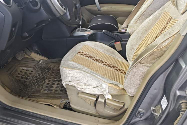 Used Nissan Qashqai 2012 2.0 XL Fire CVT 2WD Left Front Seat