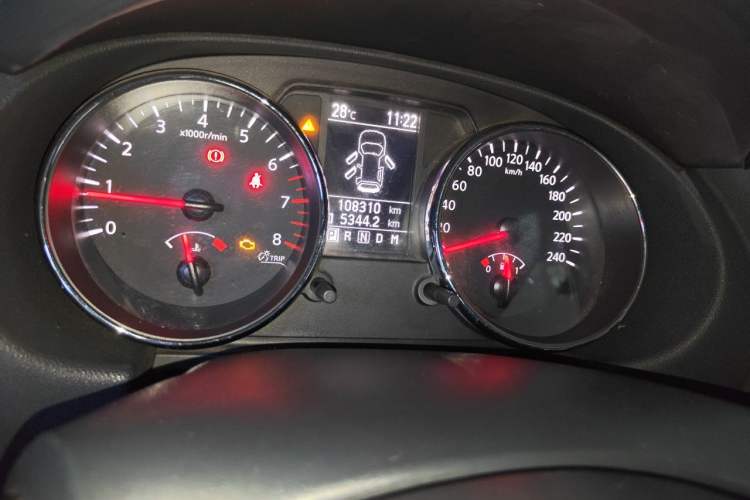 Used Nissan Qashqai 2012 2.0 XL Fire CVT 2WD Odometer Close Up