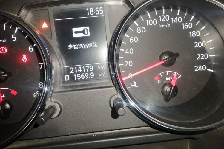 Used Nissan Qashqai 2012 2.0 XL Fire 6MT 2WD Odometer Close Up