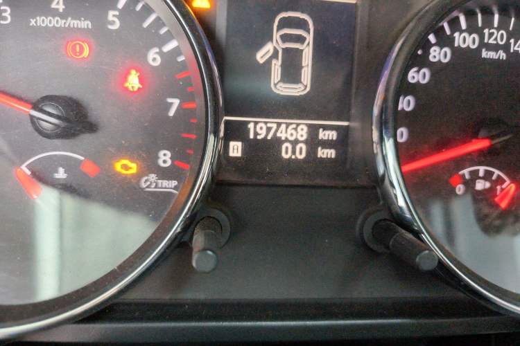Used Nissan Qashqai 2012 2.0 XL Fire 6MT 2WD Odometer Close Up