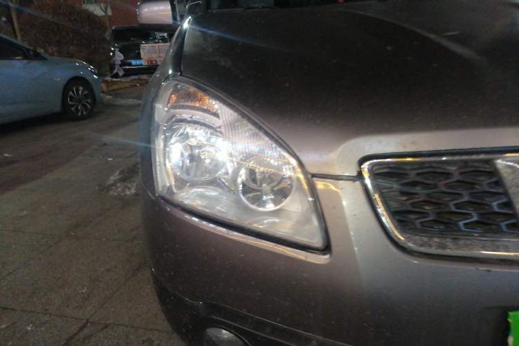 Used Nissan Qashqai 2012 2.0 XL Fire 6MT 2WD Right Front Headlight