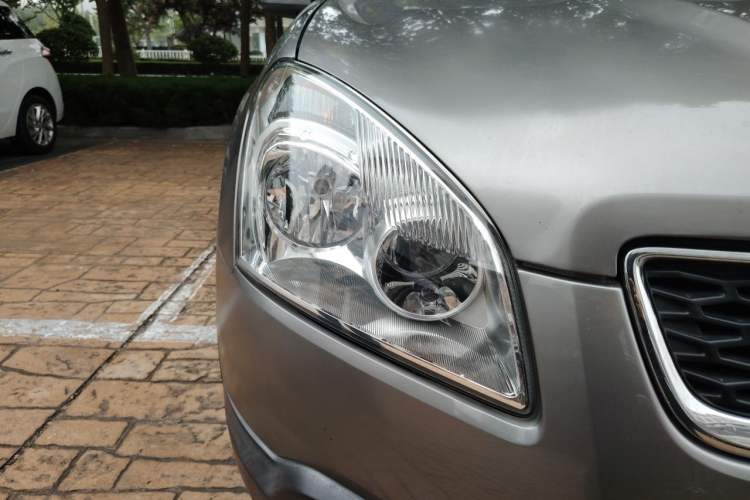 Used Nissan Qashqai 2012 2.0 XL Fire 6MT 2WD Right Front Headlight