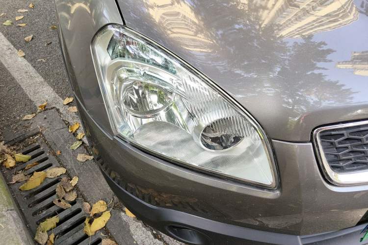 Used Nissan Qashqai 2012 2.0 XL Fire CVT 2WD Right Front Headlight