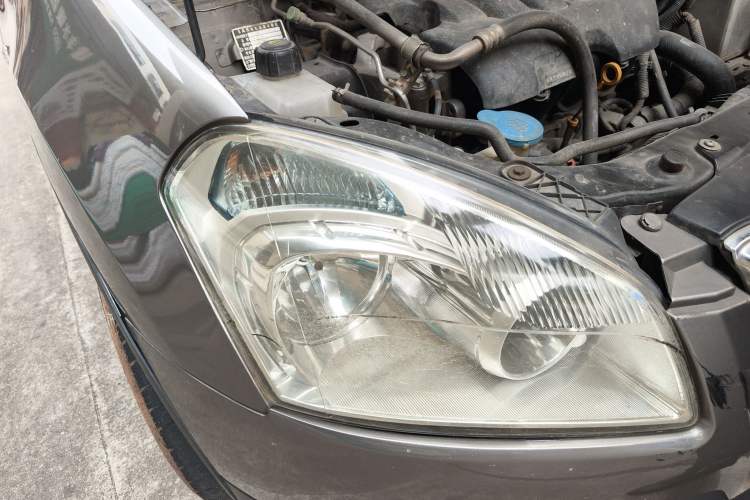 Used Nissan Qashqai 2012 2.0 XL Fire 6MT 2WD Right Front Headlight