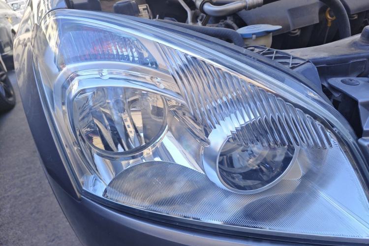 Used Nissan Qashqai 2012 2.0 XL Fire CVT 2WD Right Front Headlight