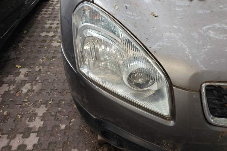 Used Nissan Qashqai 2012 2.0 XL Fire 6MT 2WD Right Front Headlight