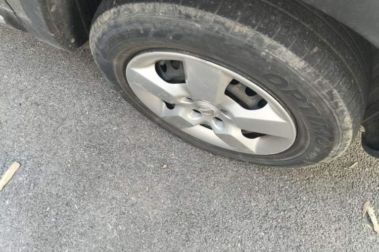 Used Nissan Qashqai 2012 1.6XE Wind 5MT 2WD Right Front Wheel Hub