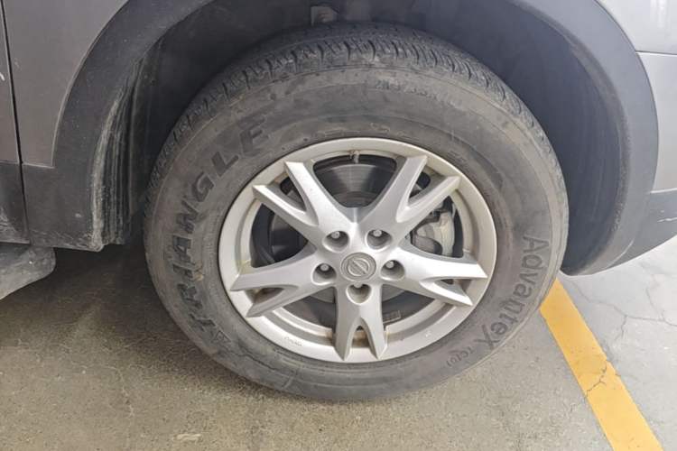 Used Nissan Qashqai 2012 2.0 XL Fire CVT 2WD Right Front Wheel Hub